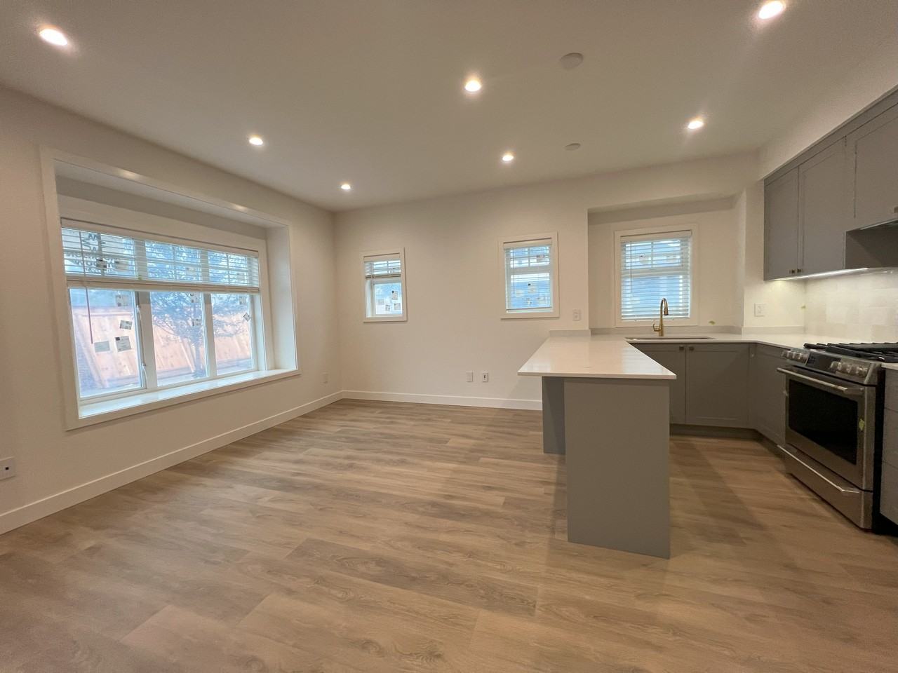 11671 Cambie Road - Photo 3 of 18