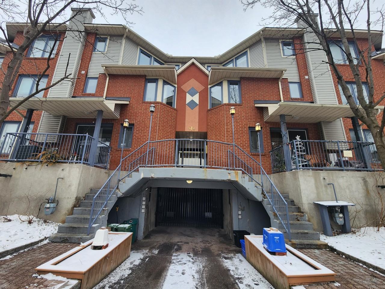518 Lisgar Street 1 Apartments 518 Lisgar St, Ottawa, ON K1R 5H5 Zumper