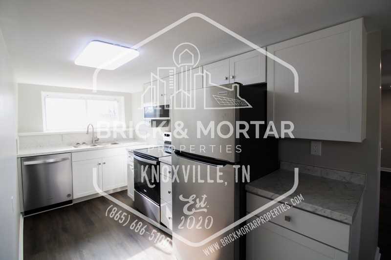 1008 E Harper Ave - Photo 5 of 15