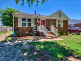 906 N Lilac Ln - Photo 1 of 1