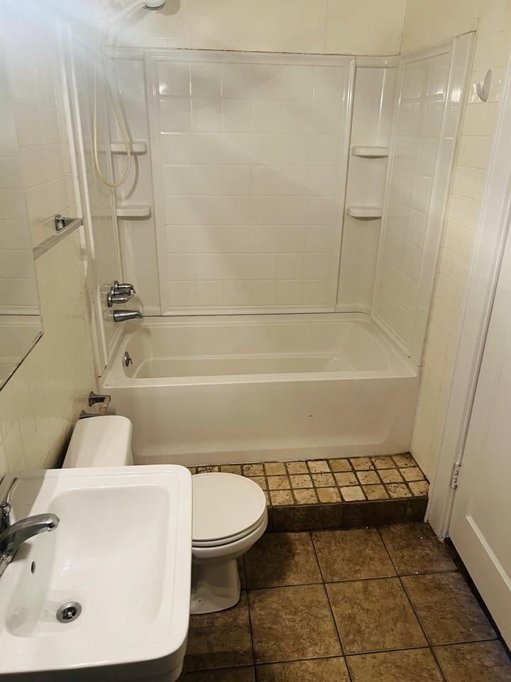 #7: 924 Walnut Street - Photo 3 of 19