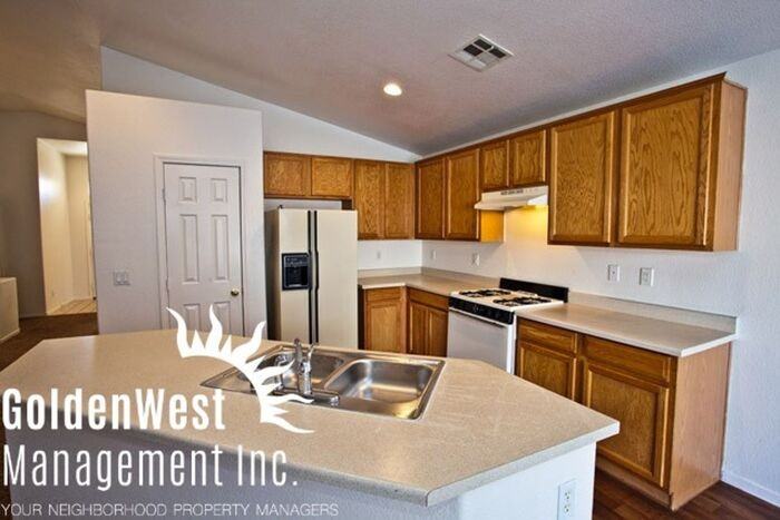 406 Cactus Sands Ave - Photo 2 of 25