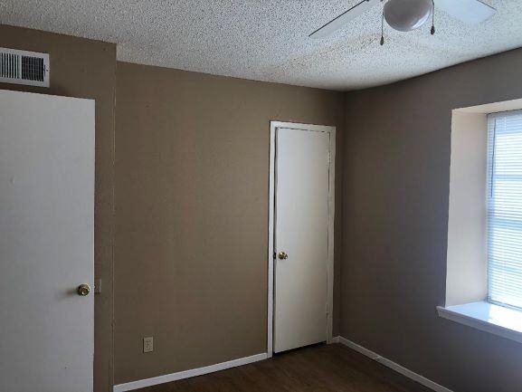 1004 Park - 5 #5 - Photo 6 of 8