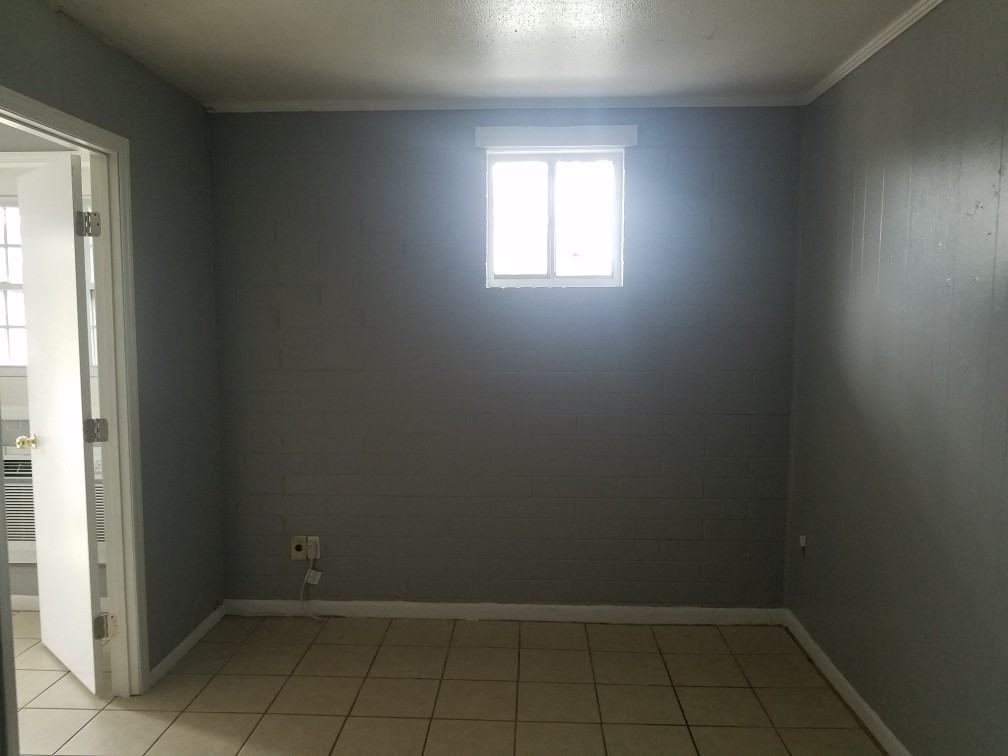 902 Avenue EApartment 7 #A07 - Photo 3 of 31