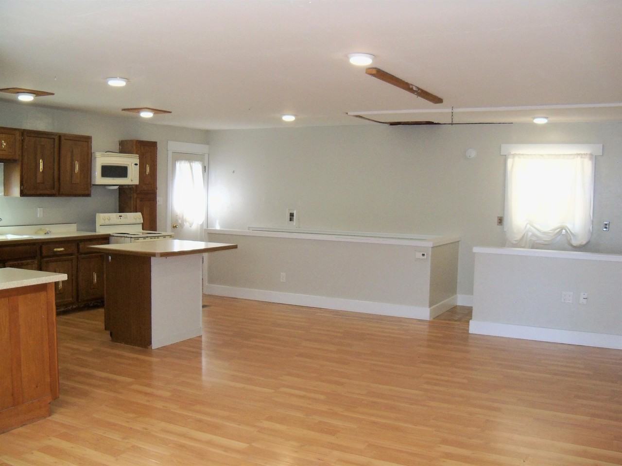 1741 Maurine St #1741 - Photo 2 of 12