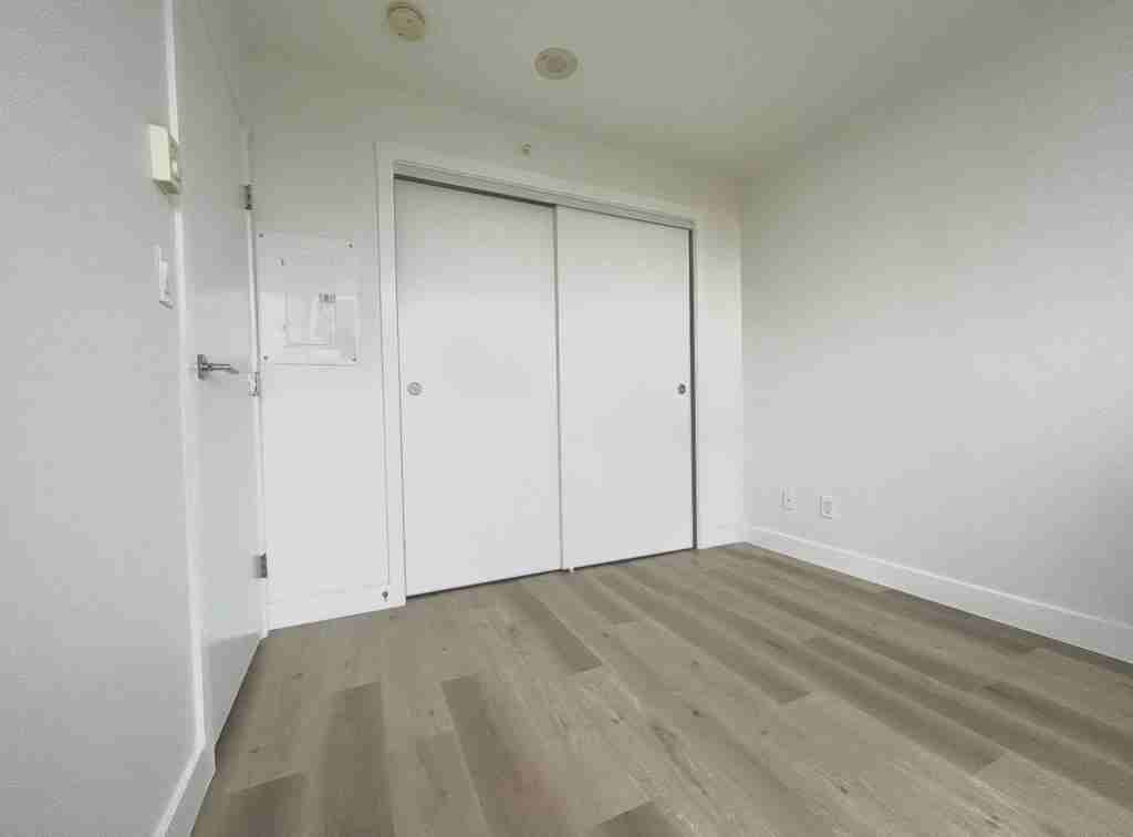 8288 Granville Avenue #603 - Photo 5 of 12