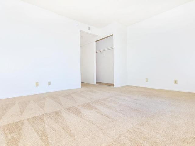 3634 W Savanna St - Photo 6 of 24