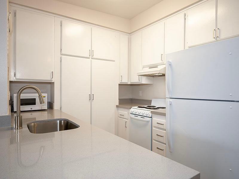 707 W Santa Ana St - Photo 6 of 16