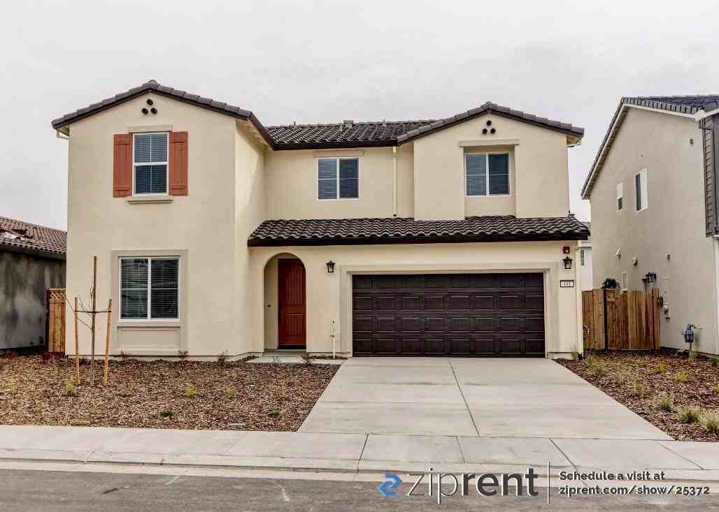 441 Dutch Creek St - Photo 2 of 41