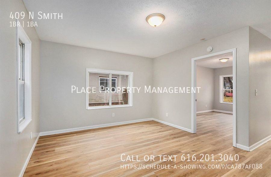 409 N Smith St - Photo 2 of 15