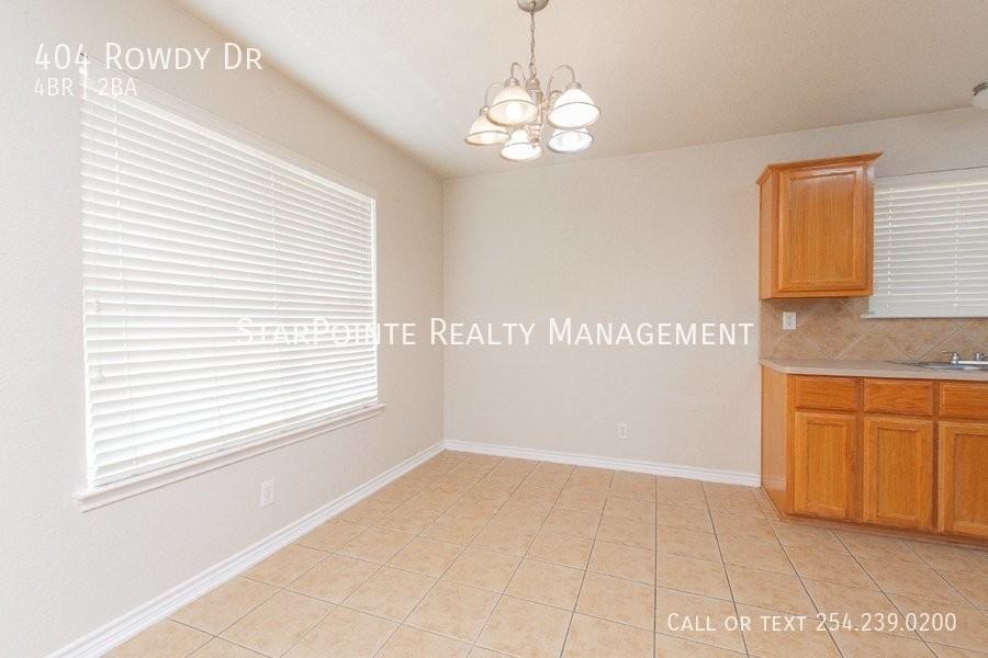 404 Rowdy Dr - Photo 6 of 21