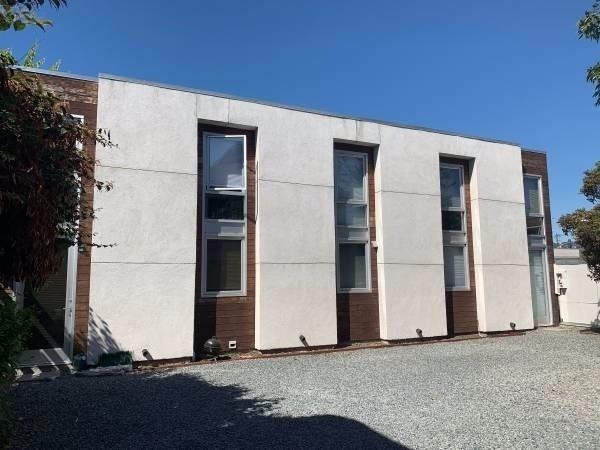 832 Milton St - Photo 3 of 8