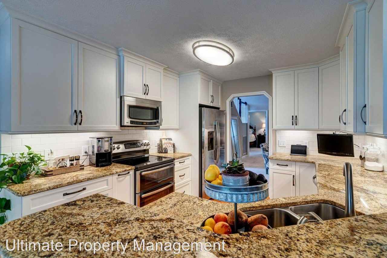 7625 Lost Tree Rd - Photo 3 of 48