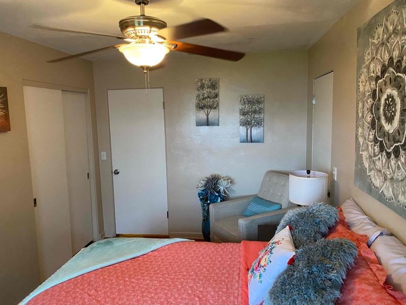 1028 Biltmore Dr Nw #04 - Photo 2 of 18