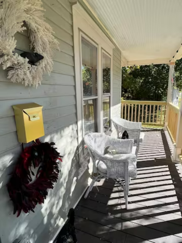 803 School St - Photo 2 of 10