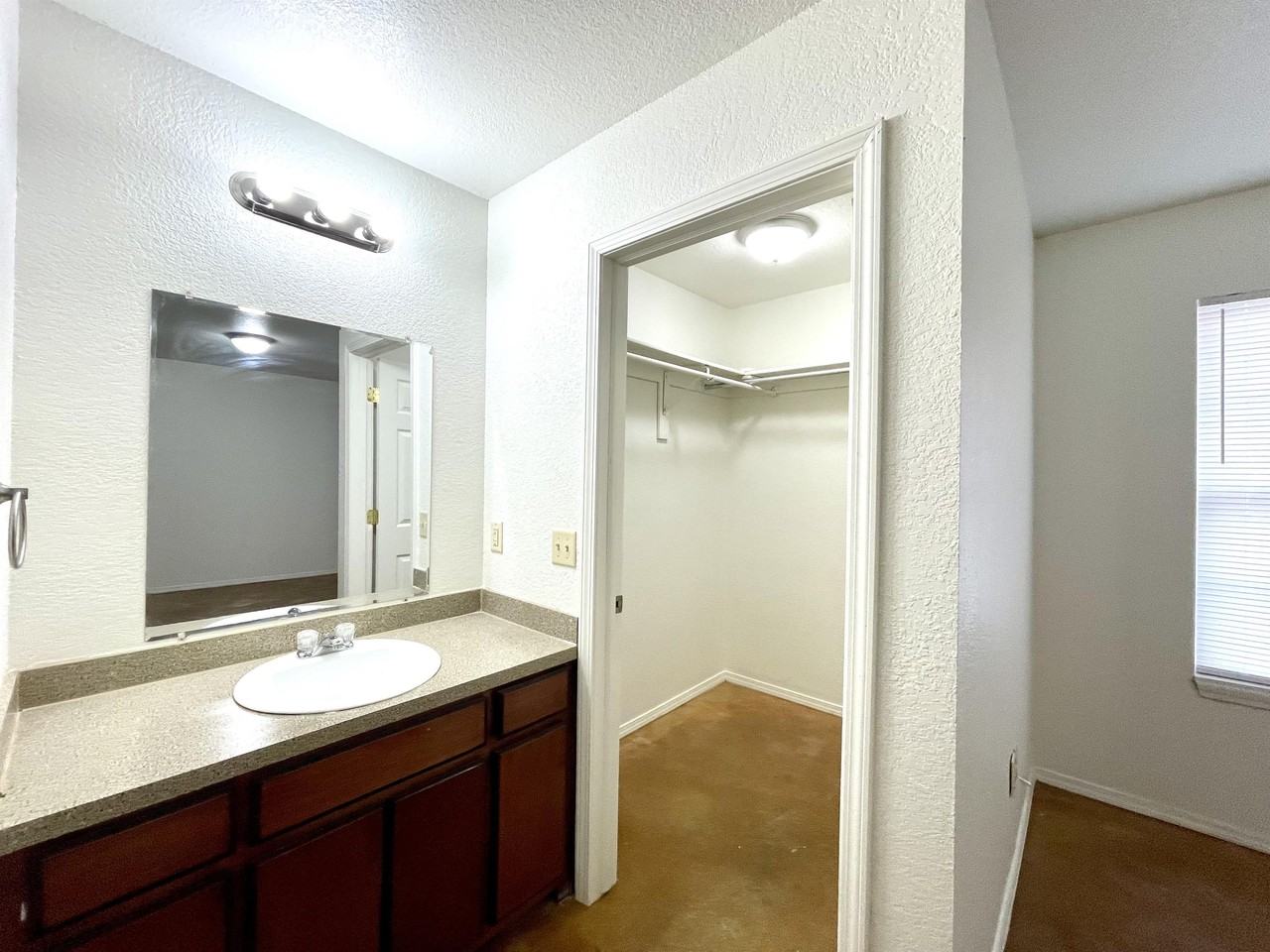 473766 E 1117 Rd #10 - Photo 6 of 18