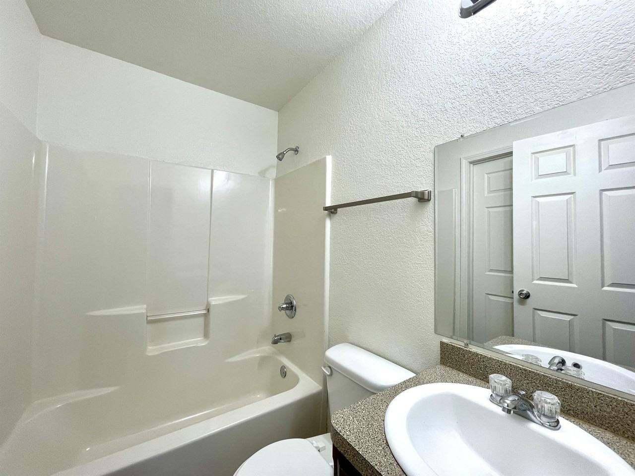 473766 E 1117 Rd #10 - Photo 7 of 18