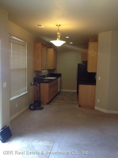 704 A&B Forrest Street - Photo 2 of 8