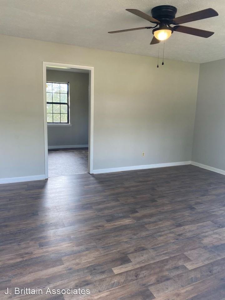 743 Brutonville Rd - Photo 2 of 8