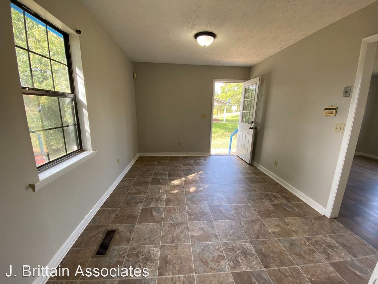 743 Brutonville Rd - Photo 3 of 8