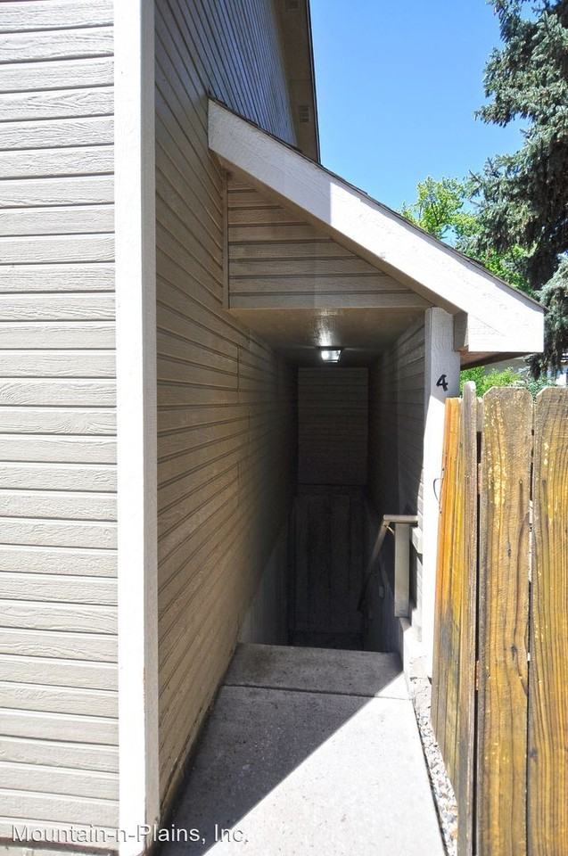 522 S. Whitcomb Street - Photo 2 of 12