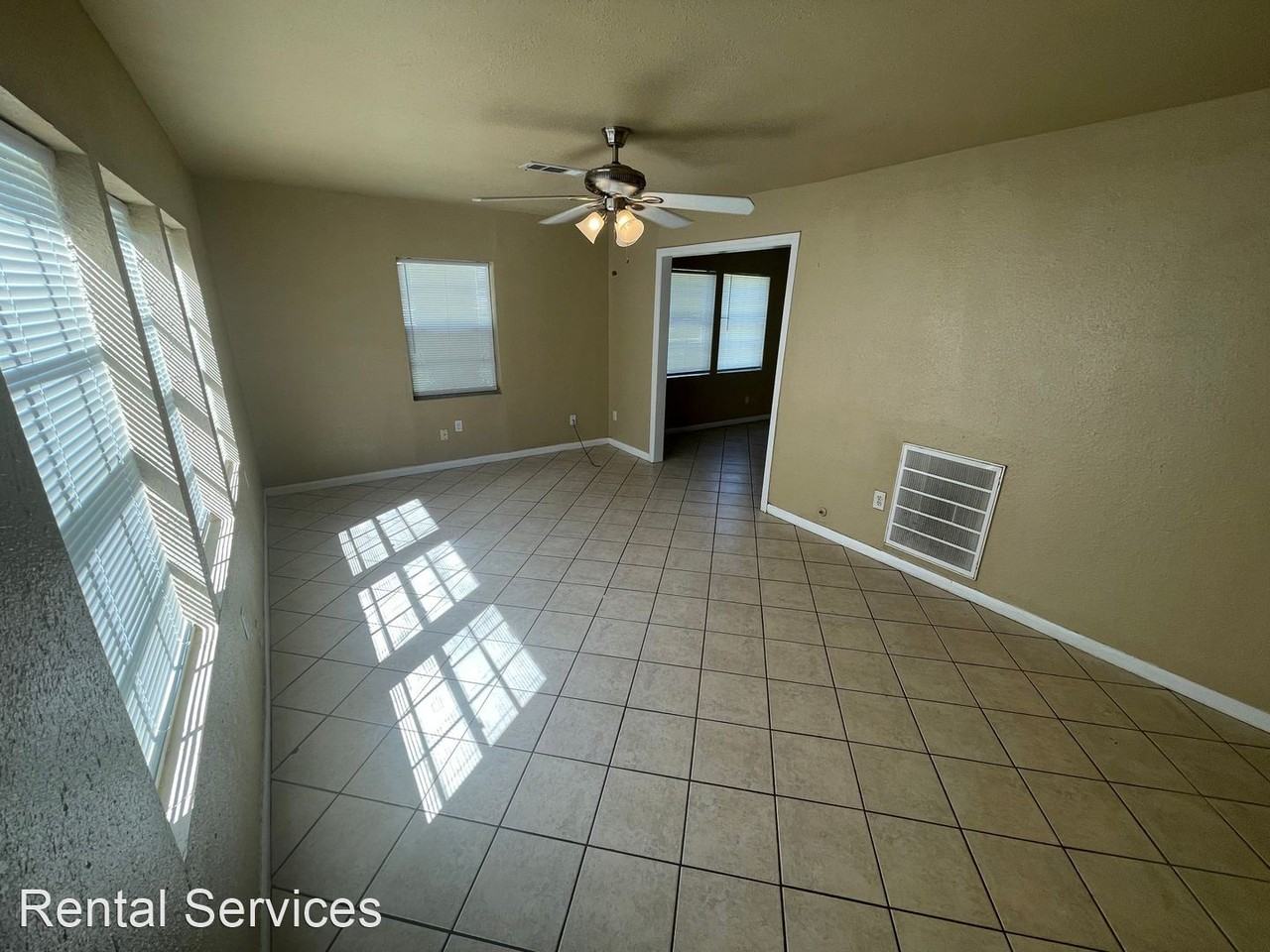 2640 Harrison St - Photo 2 of 11