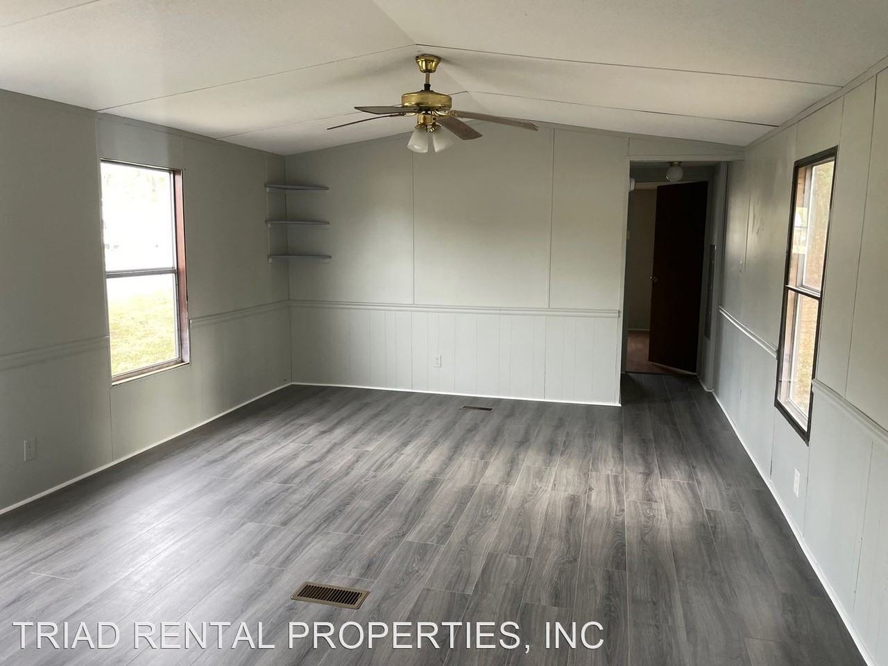 112 Whisper Ln - Photo 2 of 18