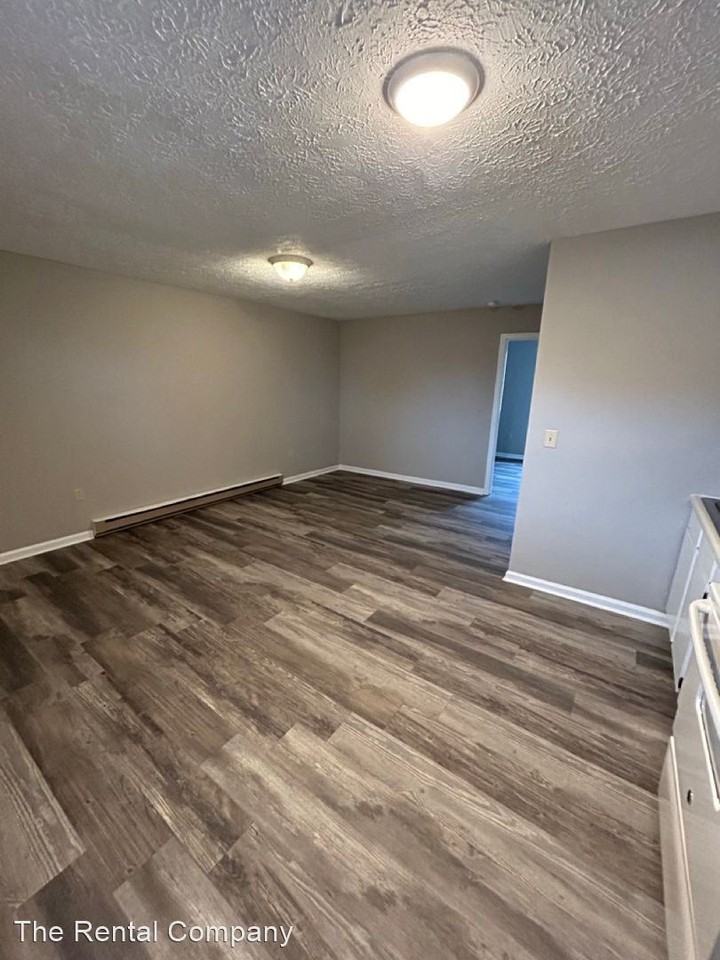 1213 W Main St - Photo 3 of 6