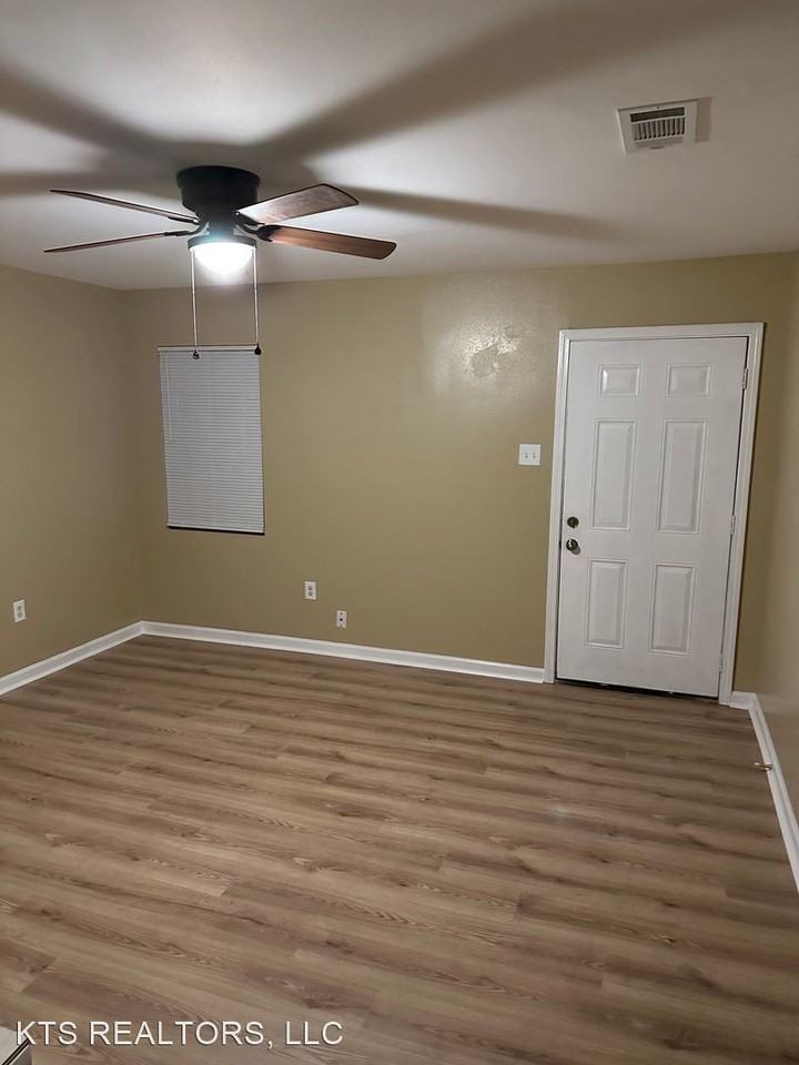 5522 Wilton Dr - Photo 2 of 13