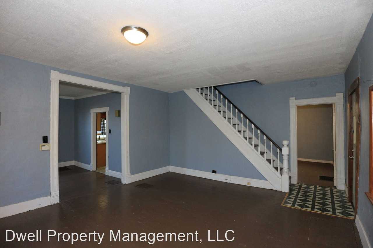 715 N Main St - Photo 2 of 11