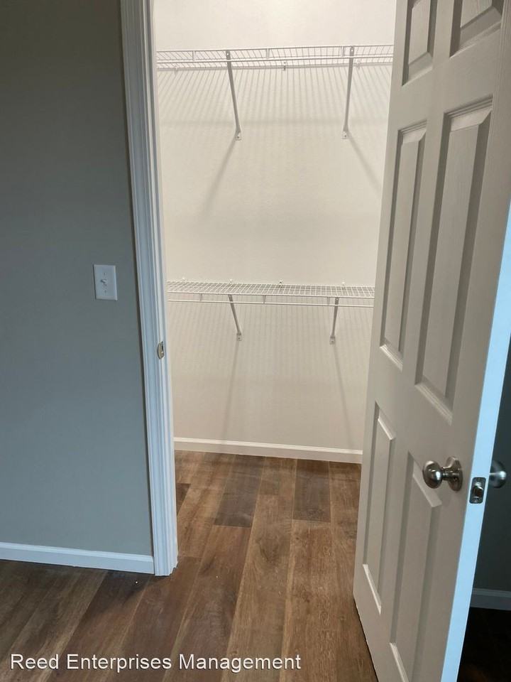 103 Ledgestone Dr - Photo 3 of 30