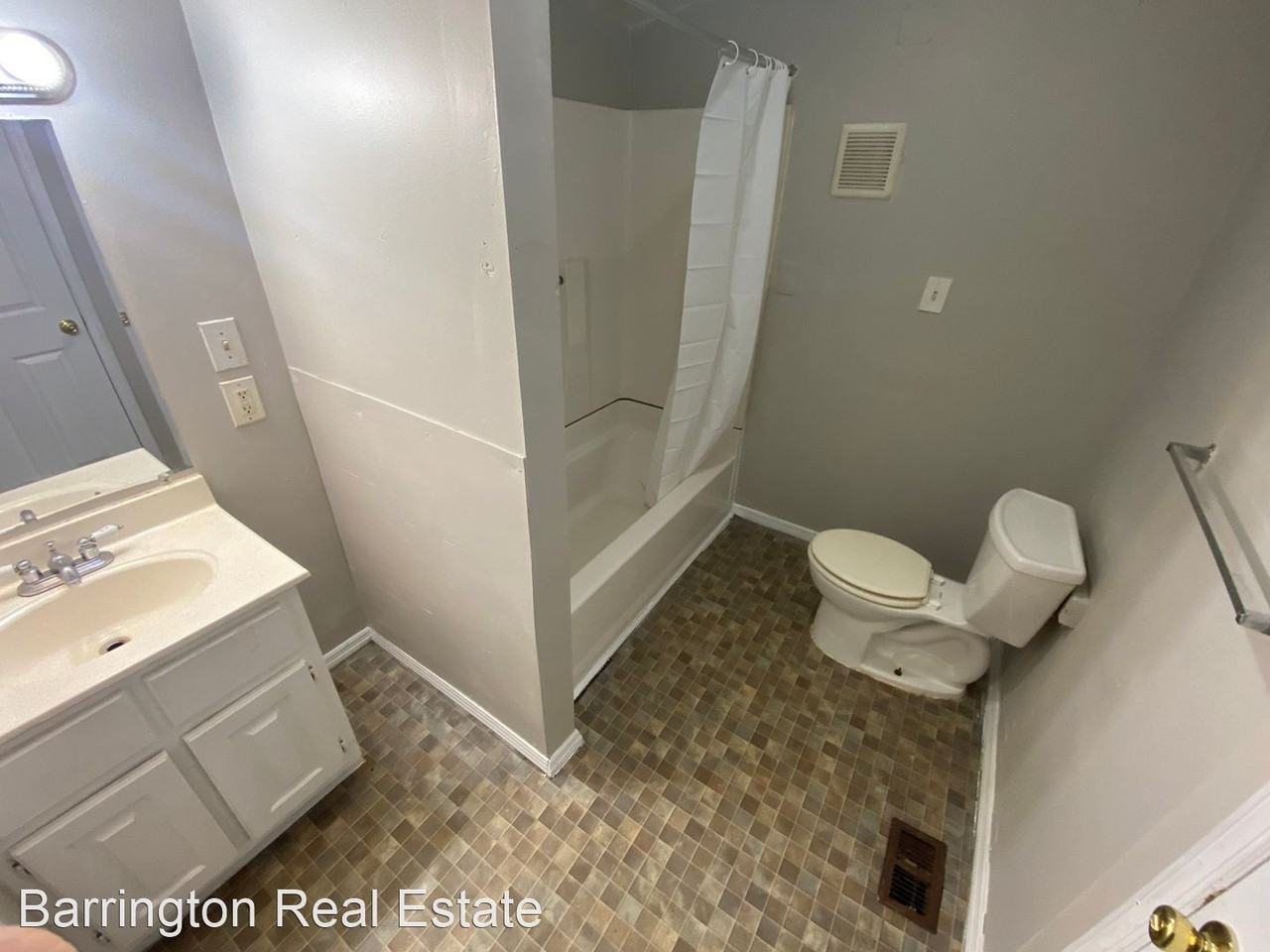1137 Westley St - Photo 2 of 7