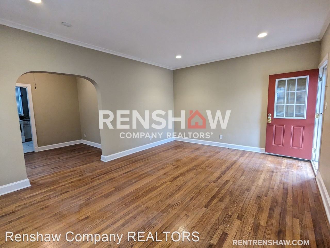 212 Alexander St - Photo 3 of 20