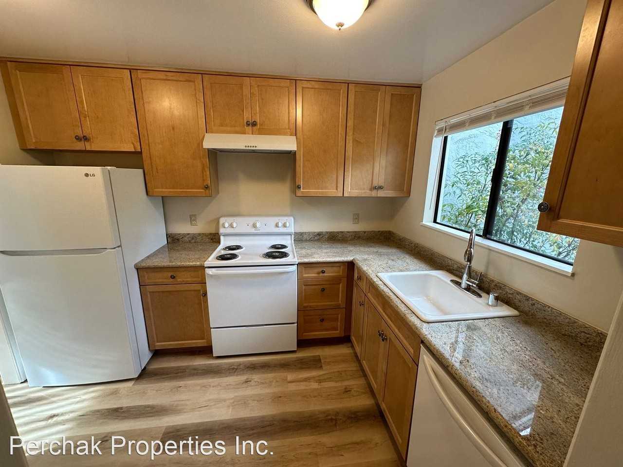 413 Scottsdale Rd - Photo 3 of 17