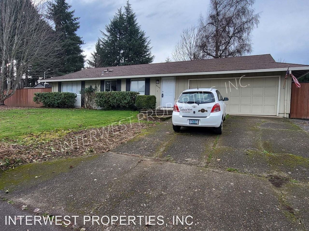 8048 Se Jennings Ave - Photo 2 of 22