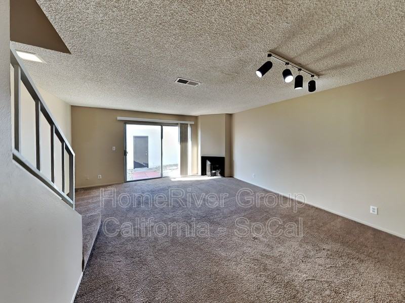 3243 Kelp Ln - Photo 2 of 19