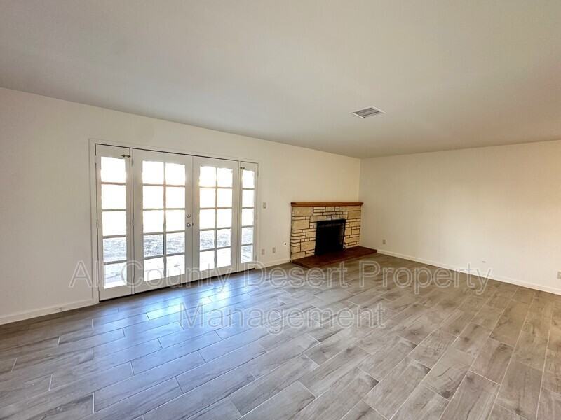 69200 Nilda Dr - Photo 2 of 16
