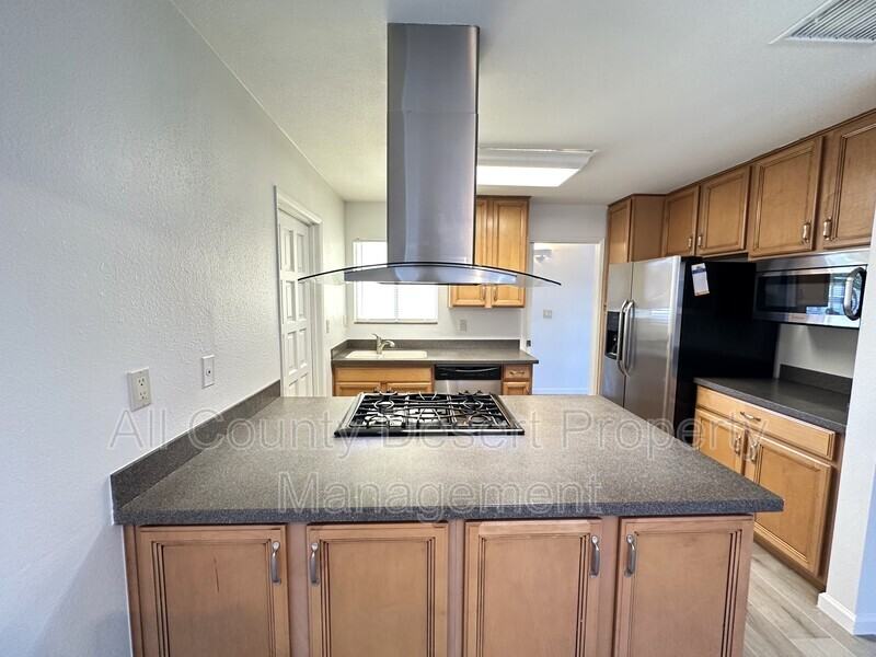 69200 Nilda Dr - Photo 6 of 16