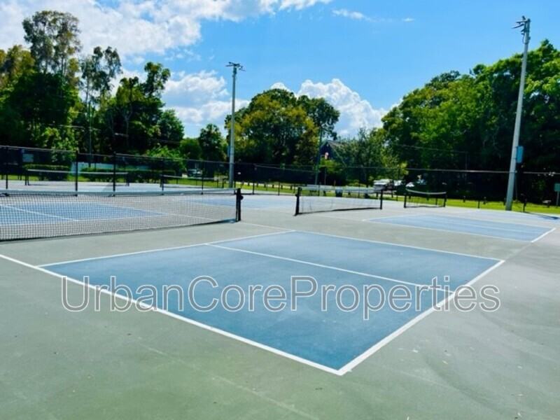 1527 5th St N #C3 - Photo 5 of 12