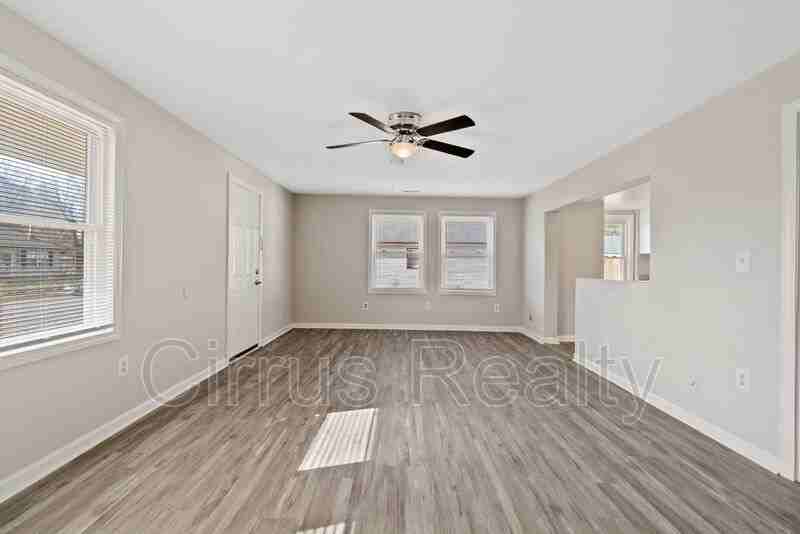 6 Worden Pl - Photo 3 of 20