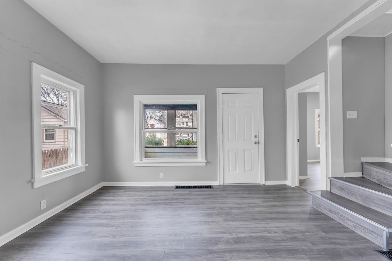 786-788 E 156Th St - Photo 3 of 22