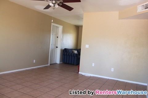 9810 N 73rd Ave - Photo 2 of 15
