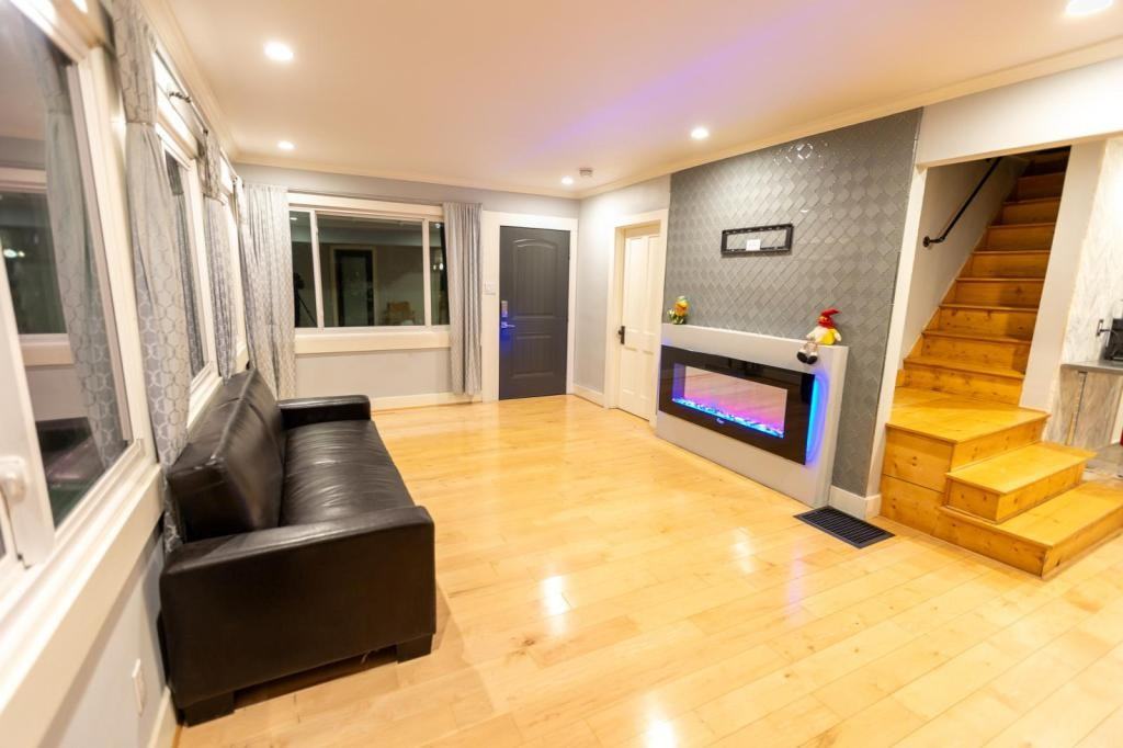 1020 Ridgewood Ave - Photo 3 of 15