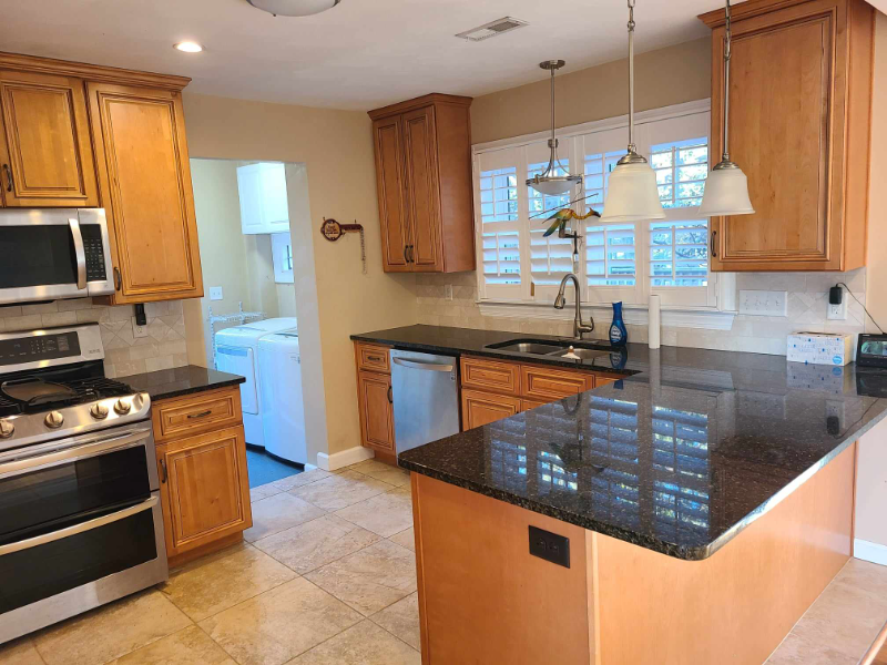 1210 Riverside Dr - Photo 3 of 16