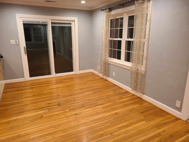 1210 Riverside Dr - Photo 2 of 16