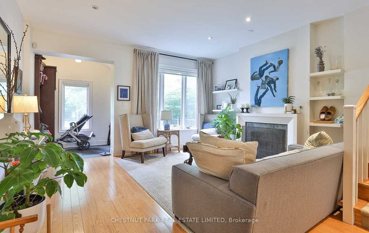 121 Cottingham Street - Photo 2 of 12