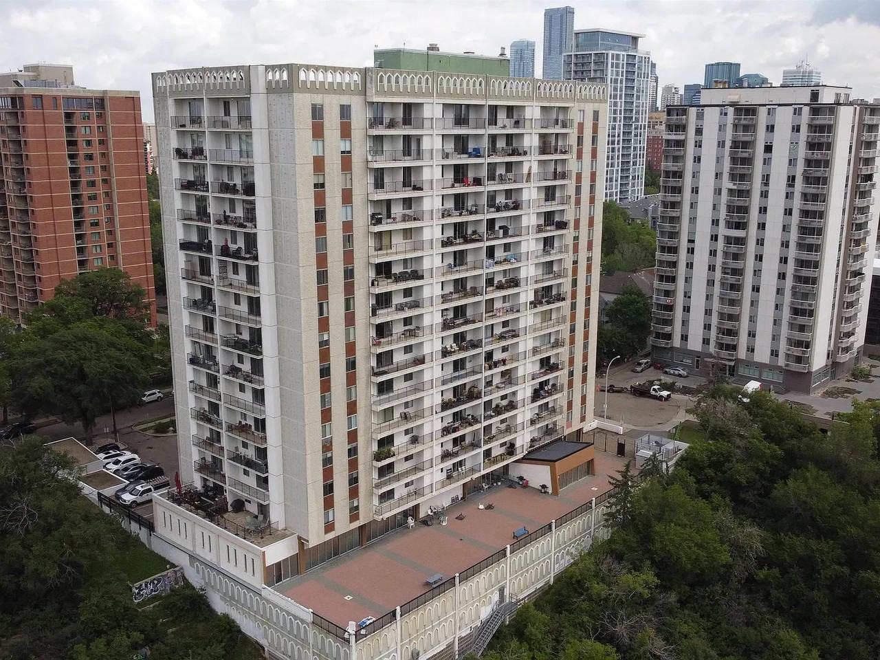 2 Bedroom 1 Bathroom in the Valhalla Apartments 11307 99 Ave Nw, Edmonton, AB T5K 0H2 Zumper