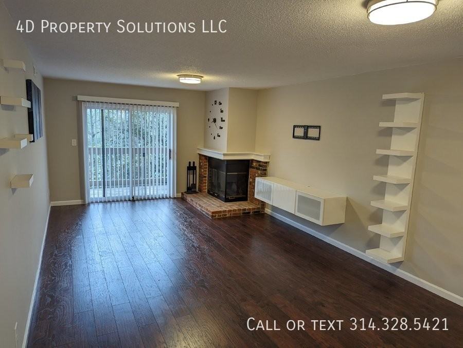 2814 Par Valley Ct Apt D - Photo 2 of 11