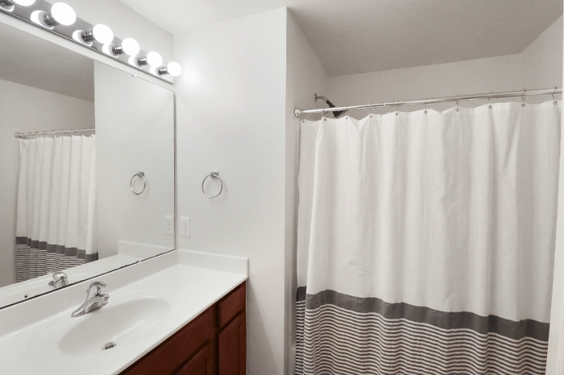 128 100 Stratford Lakes Drive #128 - Photo 3 of 9