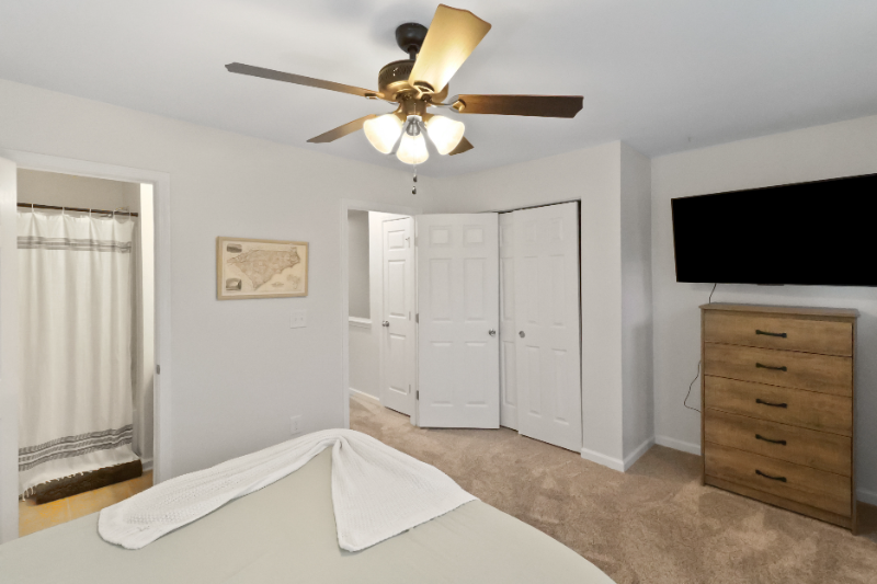 128 100 Stratford Lakes Drive #128 - Photo 5 of 9